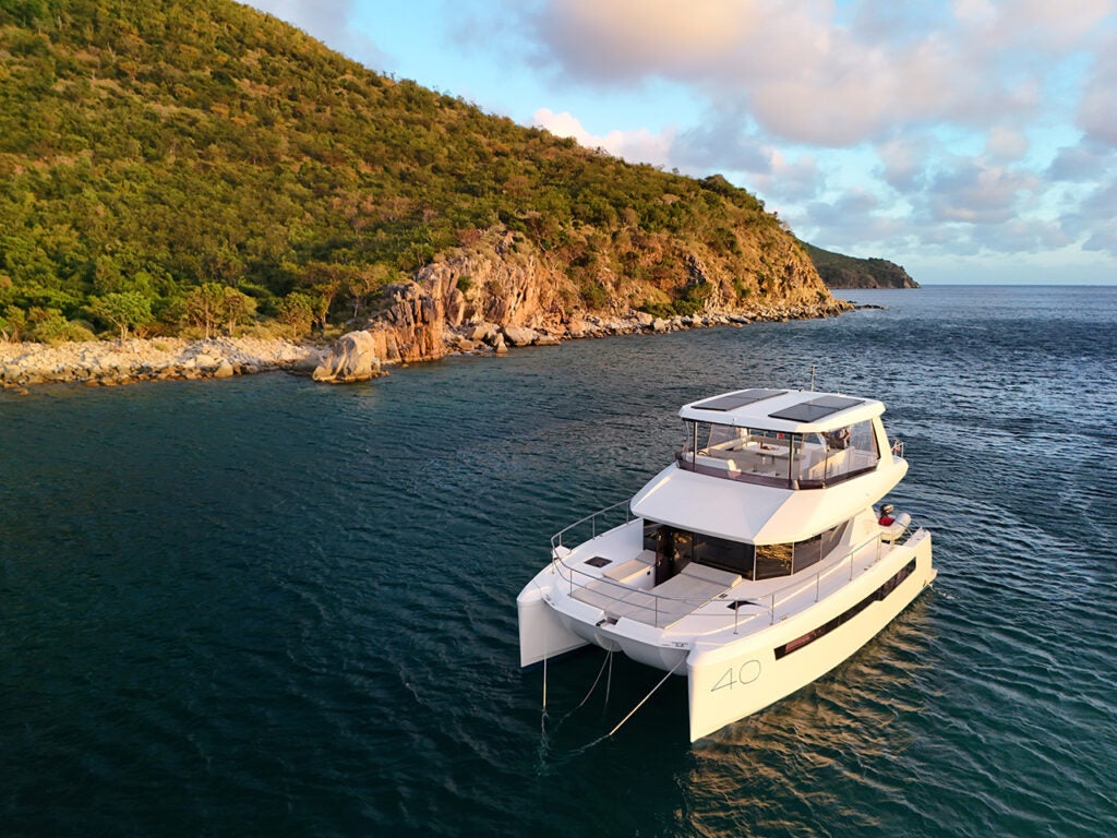 Leopard 40 Powercat