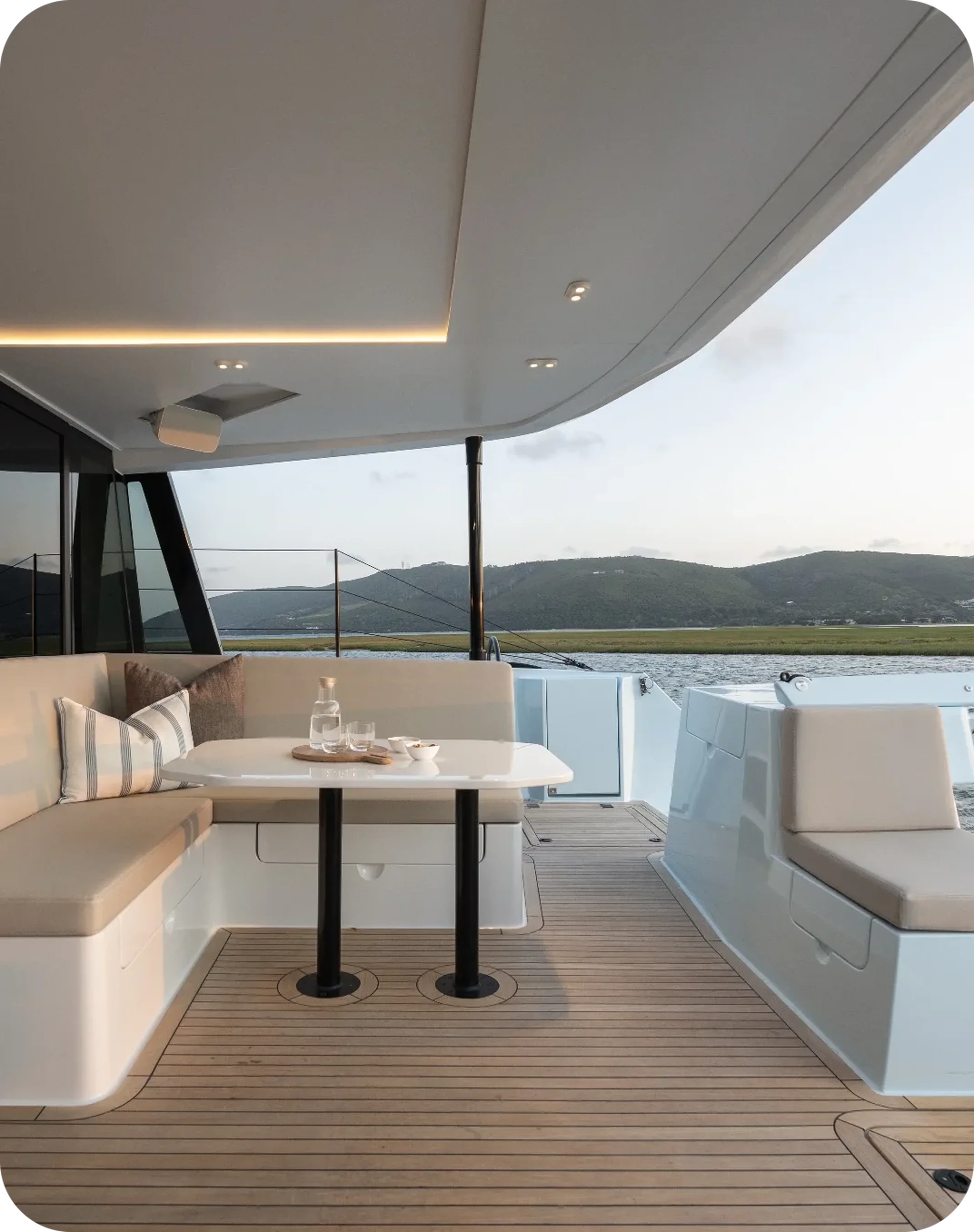 Catamaran Kinetic KC54, photo extérieur