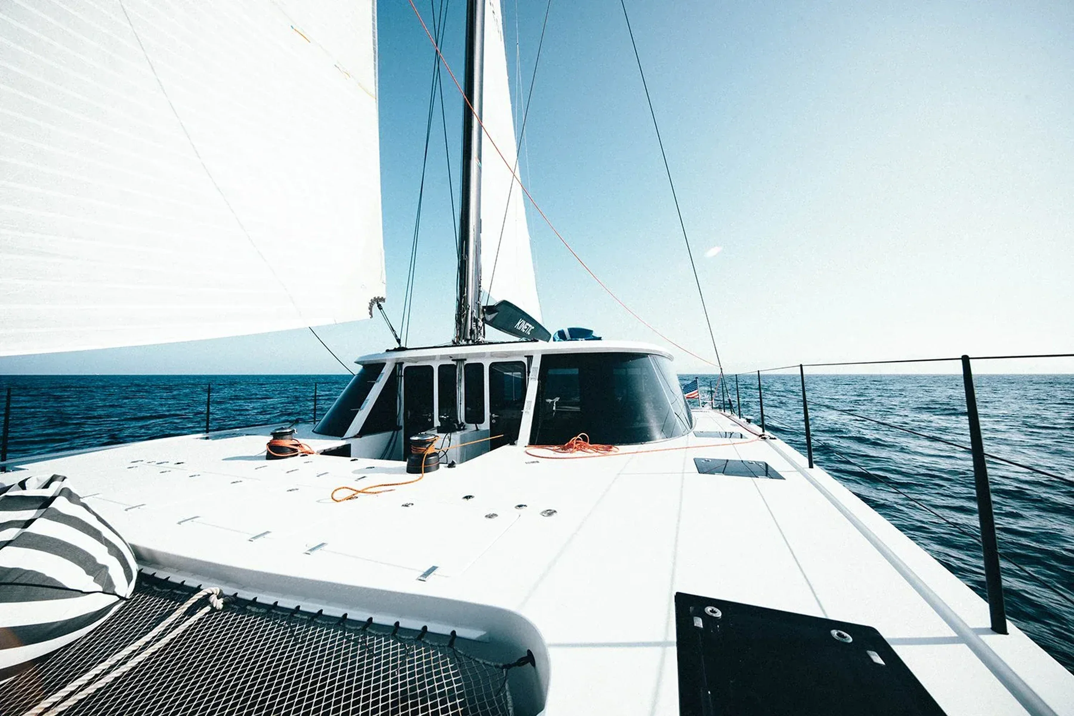 Catamaran Kinetic KC62, photo extérieur