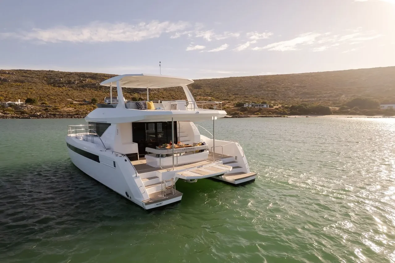 Leopard 46 Powercat